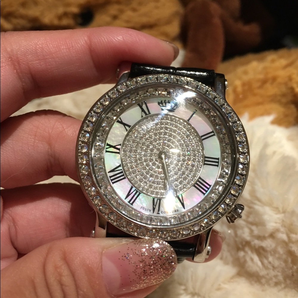 Juicy couture “queen couture” leather strap watch